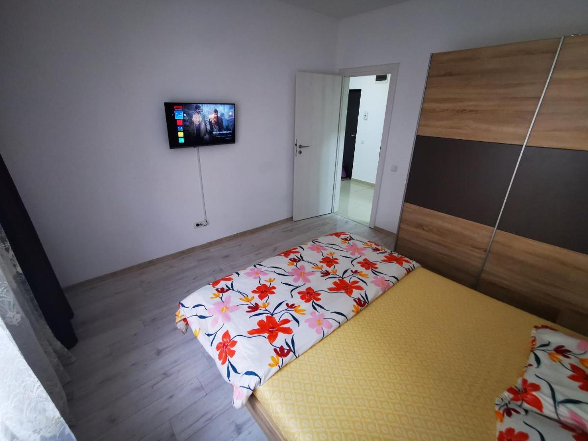 Two Bedroom Apartment Roşu エクステリア 写真